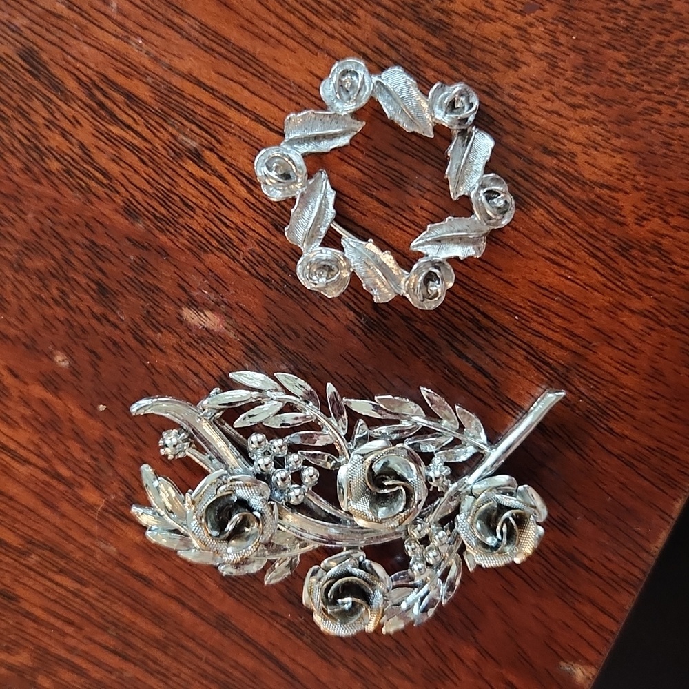 2‎ silvertone rose brooches